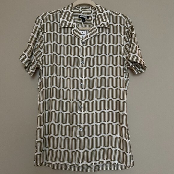 Express, XS, Geometric, Rayon Feel, Lightweight Button up Shirt - Picture 1 of 6